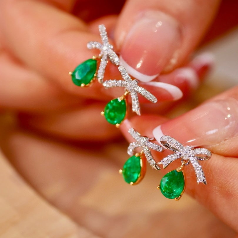 14k Gold 1.58 Ctw Natural Emerald & Diamond Earrings - 6