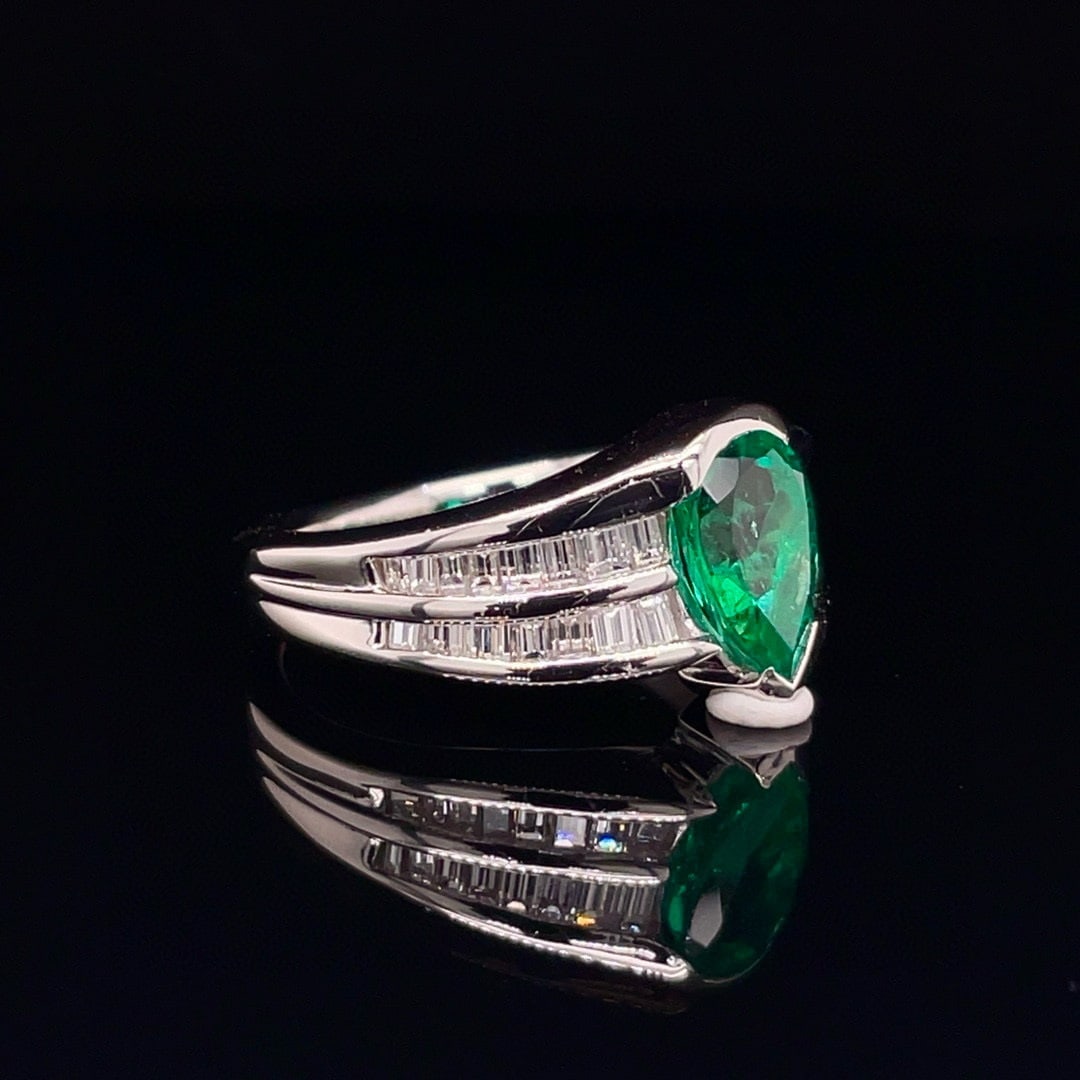 14k Gold 1.90 Ctw Natural Emerald & Diamond Ring - 3