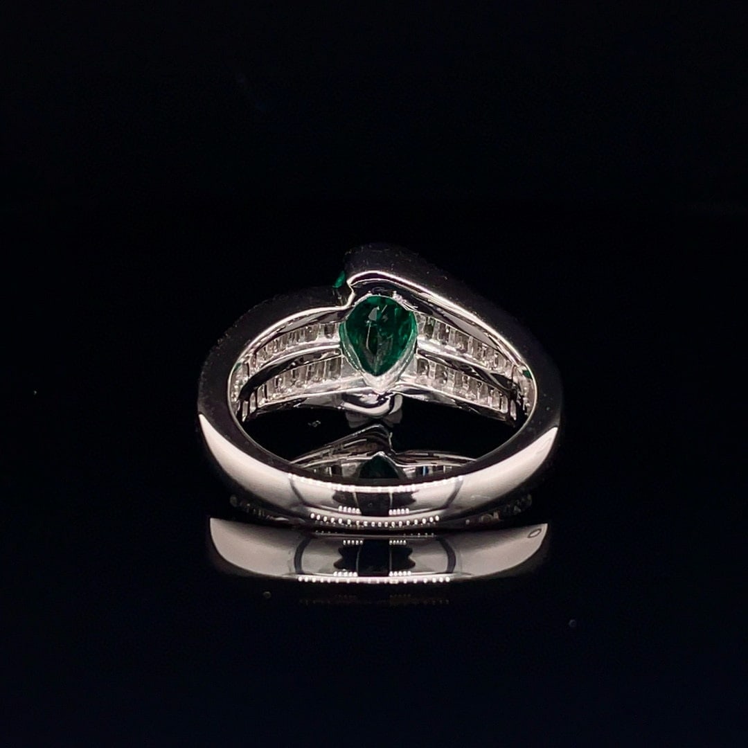 14k Gold 1.90 Ctw Natural Emerald & Diamond Ring - 4