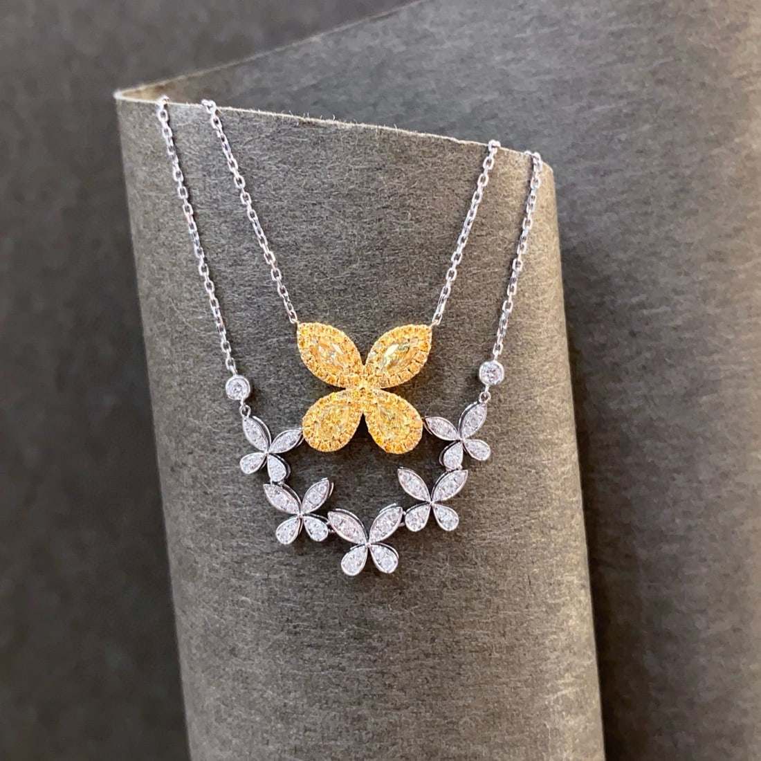 14k Gold 1.07 Ctw Natural Yellow Diamond & Diamond Necklace: Ref:231001152 // gold content:14k gold // main gemstone:yellow diamond // shape:multiply // carat weight:0. 56ct // color:yellow // treatment:natural // // adjacent gemstone 2 : diamond //