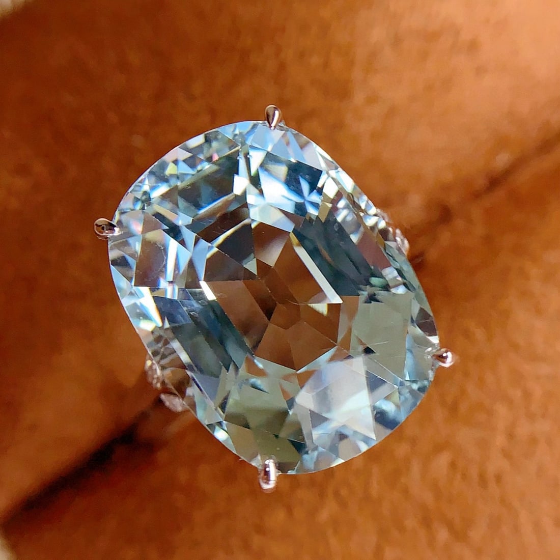 14k Gold 13.86 Ct Natural Aquamarine & Diamond Ring - 5