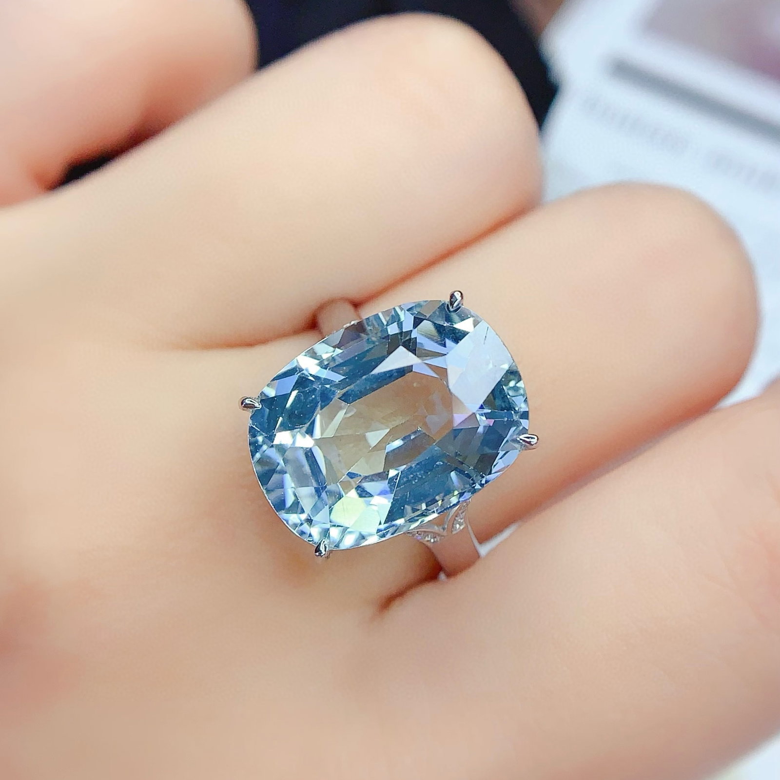 14k Gold 13.86 Ct Natural Aquamarine & Diamond Ring - 7