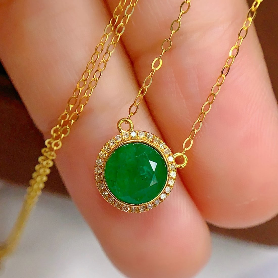 14k Gold 1.50 Ct Natural Emerald & Diamond Necklace - 3