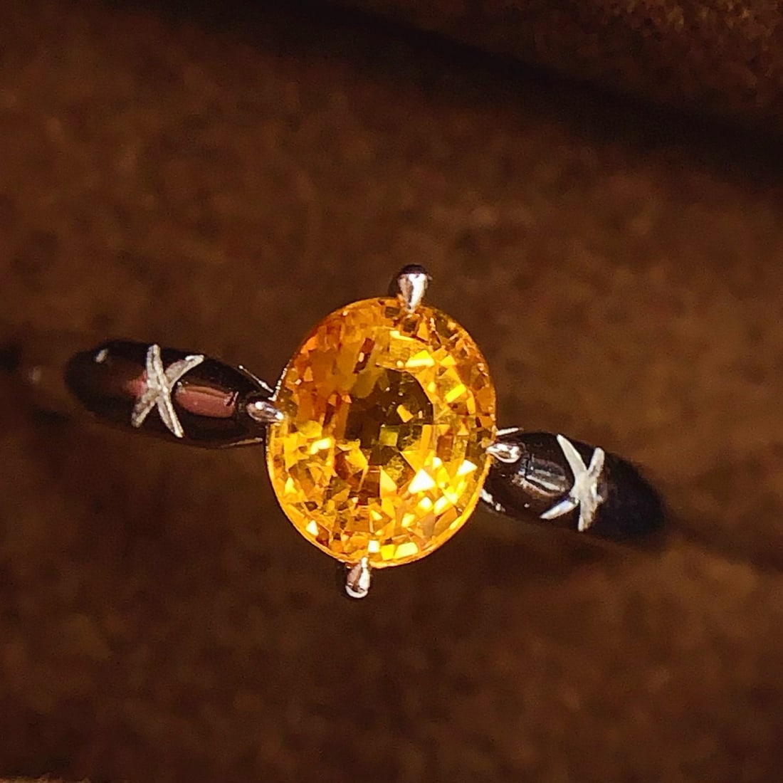 14k Gold 1.8 Ct Natural Sapphire Ring: Ref:231001193 // gold content:14k gold // ring size:7. 25us // // main gemstone:sapphire // shape:oval // carat weight:1. 8ct // color:orange // treatment:natural // Condition: New Low Estimate: