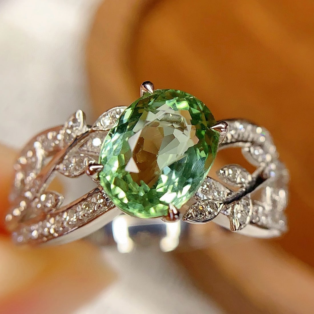 14k Gold 2 Ct Natural Tourmaline & Diamond Ring: Ref:231001196 // gold content:14k gold // ring size:7. 25us // // main gemstone:tourmaline // shape:oval // carat weight:2ct // color:green // treatment:natural // // adjacent gemstone 2 : diamond //