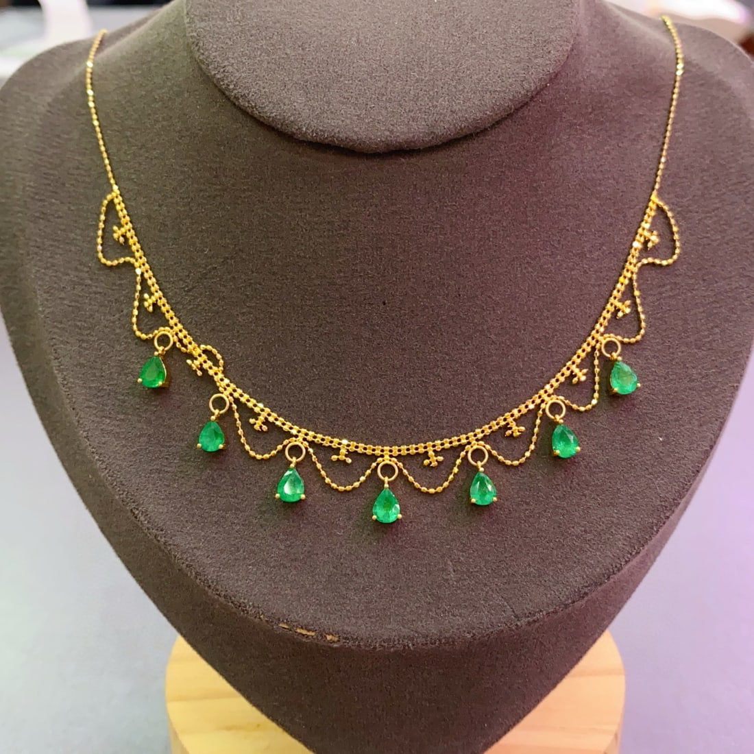 14k Gold 3.28 Ct Natural Emerald Necklace - 4
