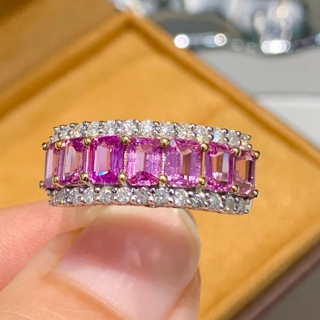 14k Gold 1.9 Ct Natural Padparadscha Sapphire & Diamond Ring: Ref:231001205 // gold content:14k gold // ring size:7. 25us // // main gemstone:padparadscha sapphire // shape:octagonal // carat weight:1. 9ct // color:pink // treatment:natural // // adjacent