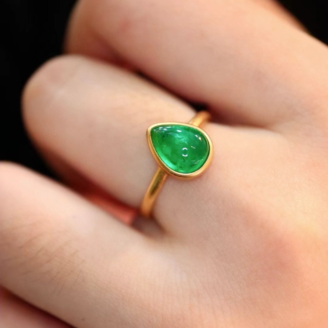 14k Gold 1.73 Ct Natural Emerald Ring - 4