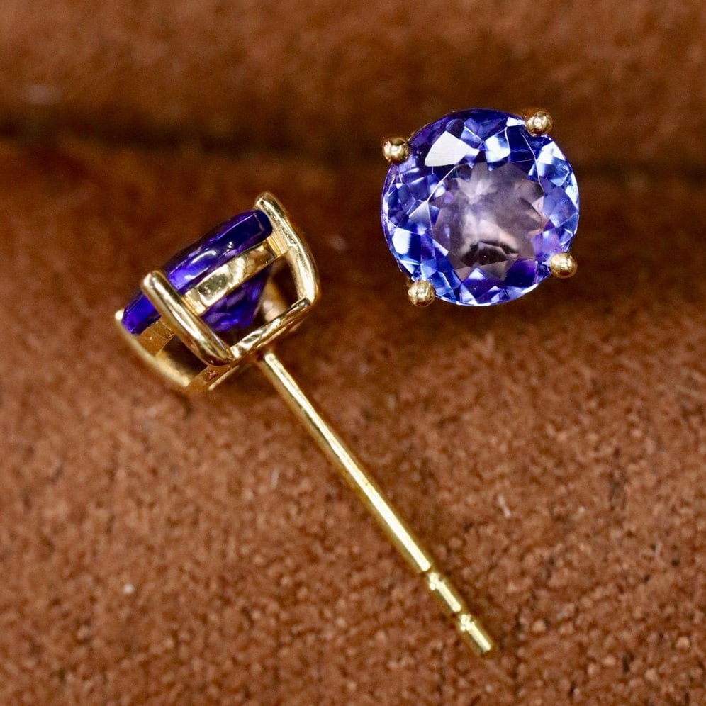 14k Gold 1.5 Ct Natural Tanzanite Earrings - 4