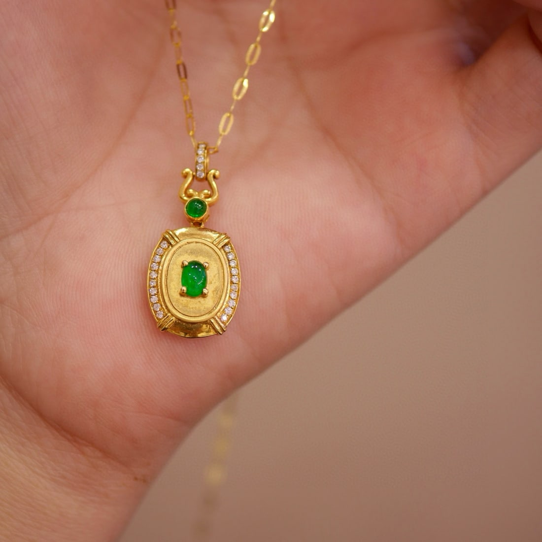 14k Gold 0.45 Ctw Natural Emerald & Diamond Necklace - 2