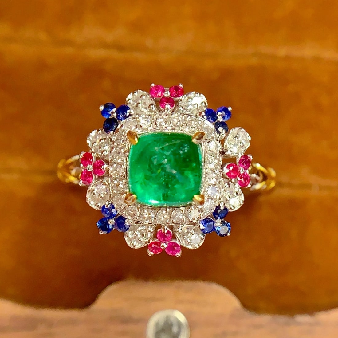 14k Gold 1.45 Ct Natural Emerald & Diamond & Sapphire & Ruby Ring/pendant( Without Chain ): Ref:231001245 // gold content:14k gold // ring size:7. 25us // // main gemstone:emerald // shape:suger-loaf // carat weight:1. 45ct // color:green // treatment:natural // // adjacent gemstone 2 :