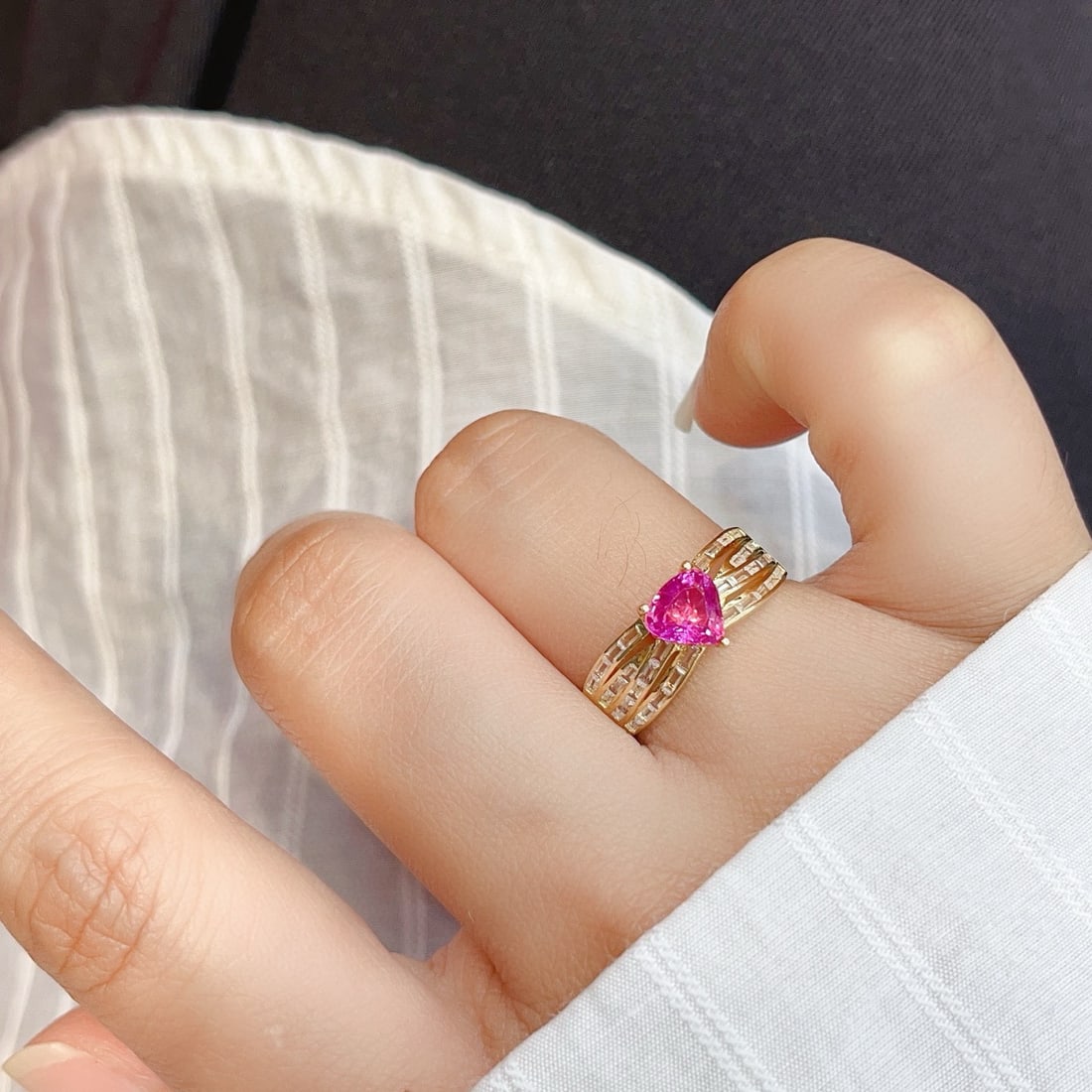 14k Gold 1.1 Ct Natural Ruby & Sapphire Ring - 2