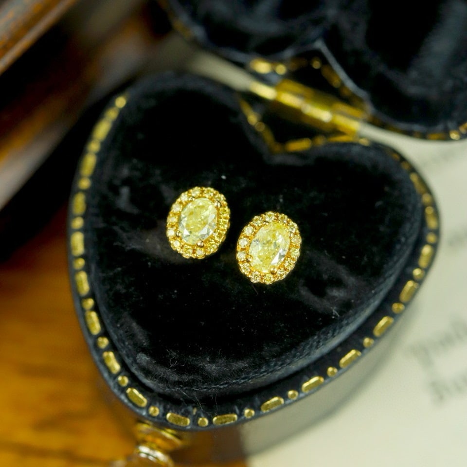 14k Gold 0.41 Ctw Natural Yellow Diamond & Yellow Diamond Earrings: Ref:231001251 // gold content:14k gold // main gemstone:yellow diamond // shape:oval // carat weight:0. 35ct // color:yellow // treatment:natural // // adjacent gemstone 2 : yellow diamond //