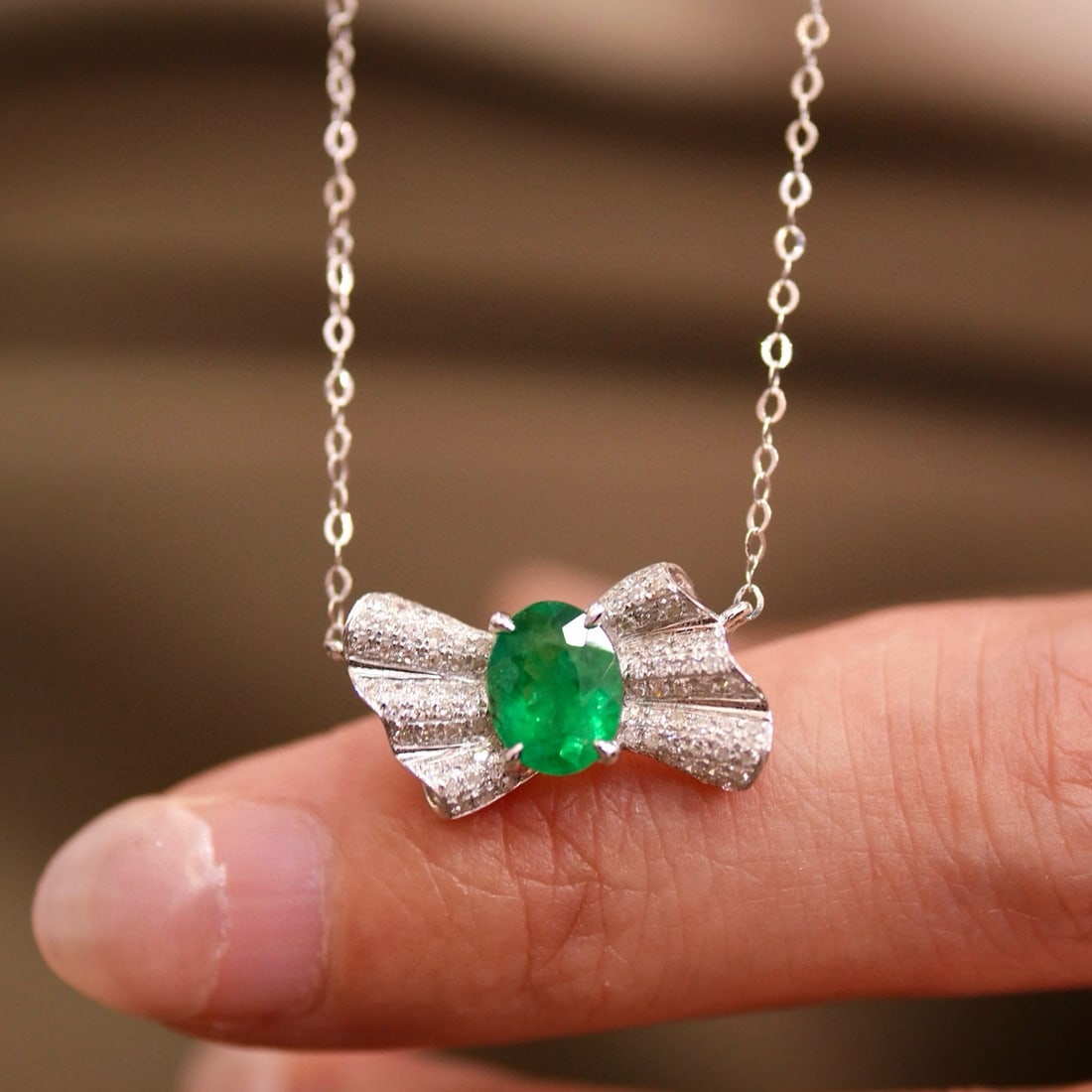 14k Gold 0.75 Ct Natural Emerald & Diamond Necklace - 2