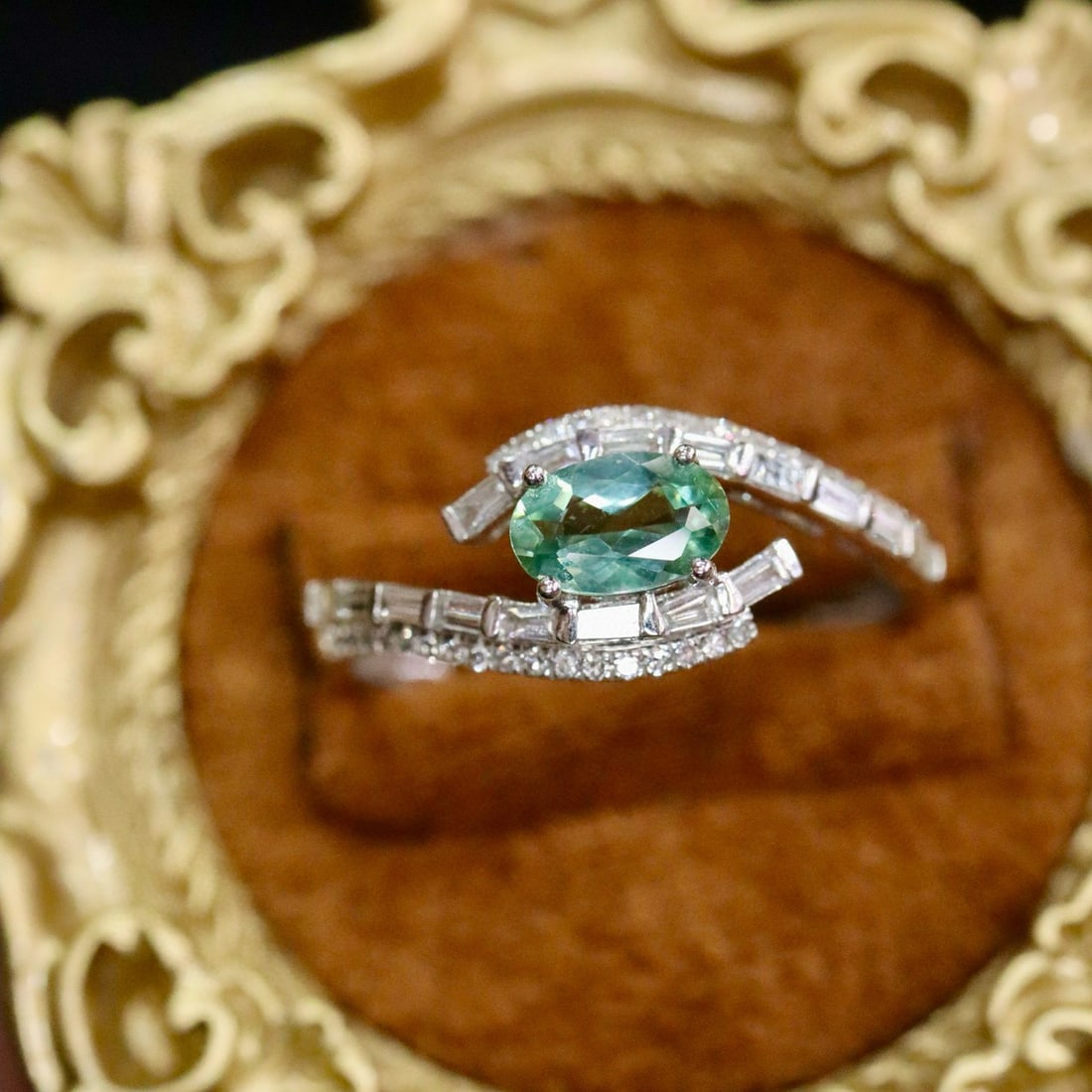 14k Gold 0.75 Ctw Natural Paraiba Tourmaline & Diamond Ring: Ref:231002011 // gold content:14k gold // ring size:7. 25us // // main gemstone:paraiba tourmaline // shape:oval // carat weight:0. 40ct // color:green // treatment:natural // // adjacent gemstone 2
