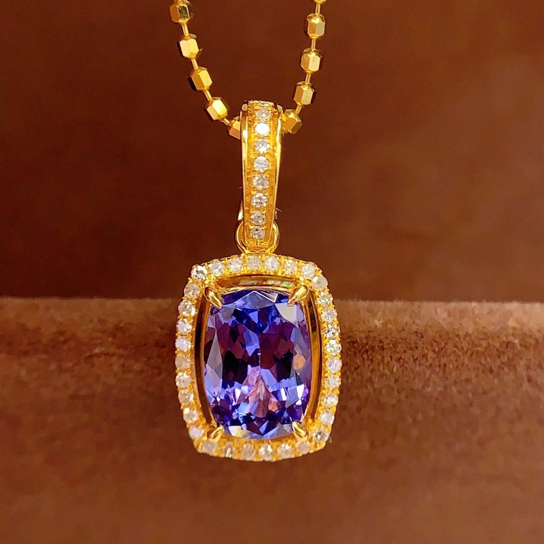 14k Gold 1.5 Ct Natural Tanzanite & Diamond Pendant( Without Chain ) - 7