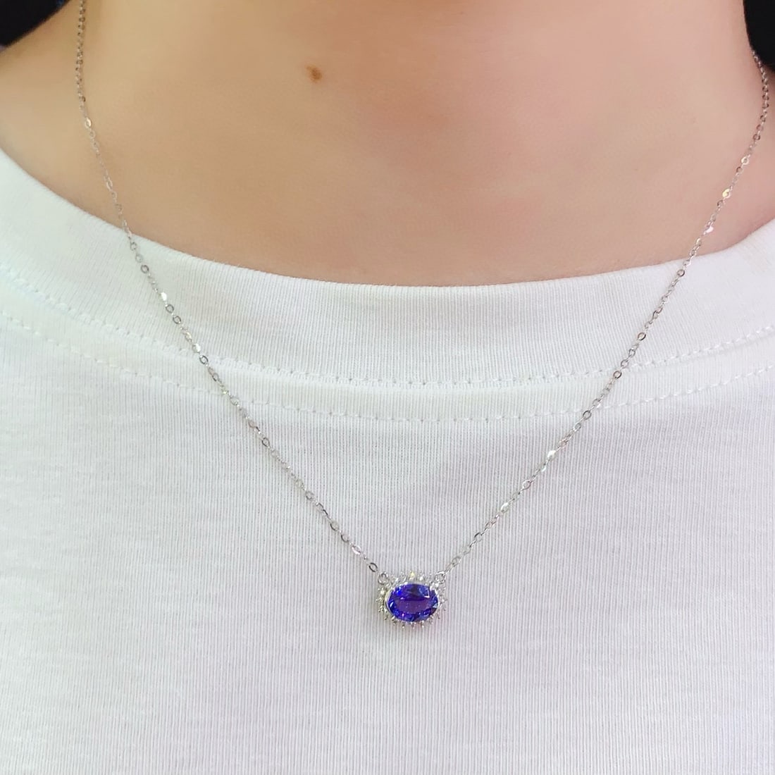 14k Gold 1.3 Ct Natural Tanzanite & Diamond Necklace - 3