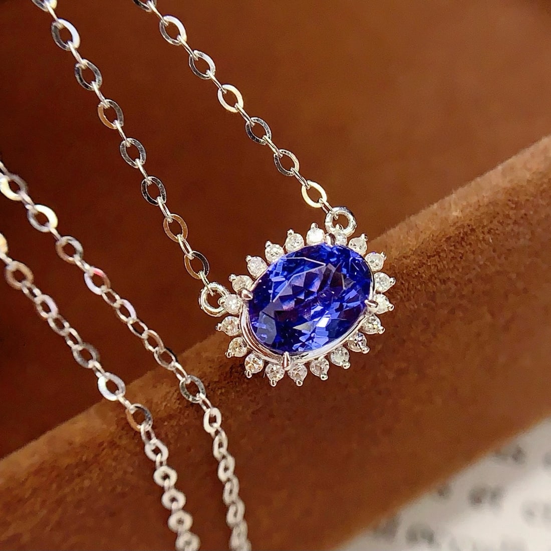 14k Gold 1.3 Ct Natural Tanzanite & Diamond Necklace - 6