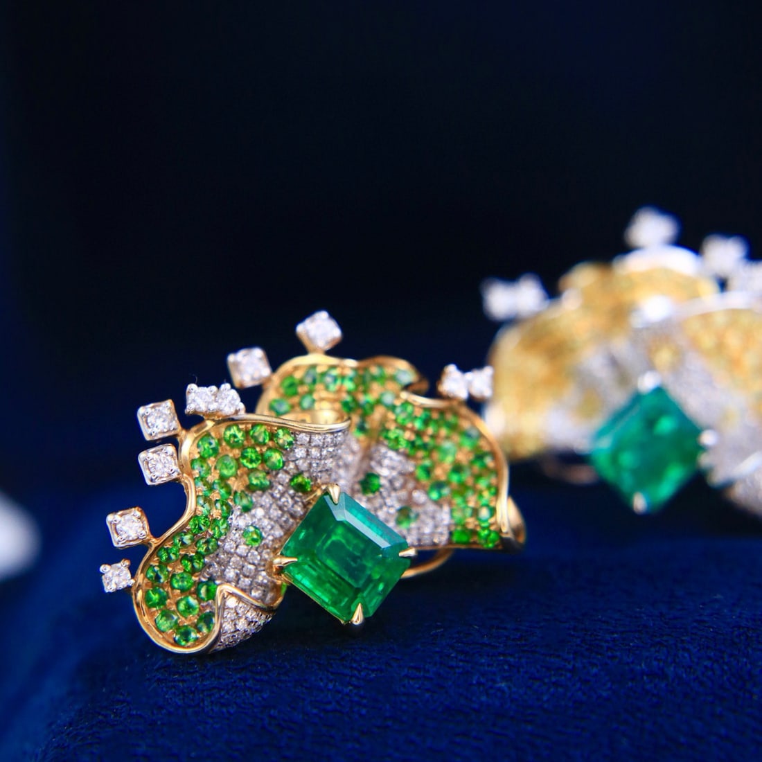 14k Gold 3.1 Ct Vivid Green Natural Emerald & Diamond & Sapphire & Tsavorite Earrings - 4