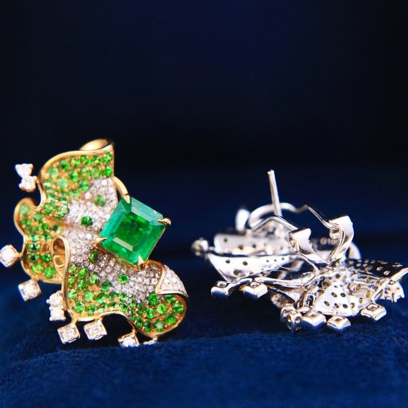 14k Gold 3.1 Ct Vivid Green Natural Emerald & Diamond & Sapphire & Tsavorite Earrings - 8