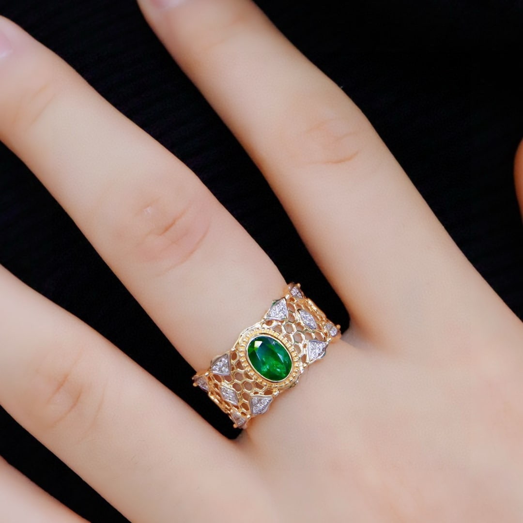 14k Gold 0.80 Ctw Natural Emerald & Diamond Ring - 4