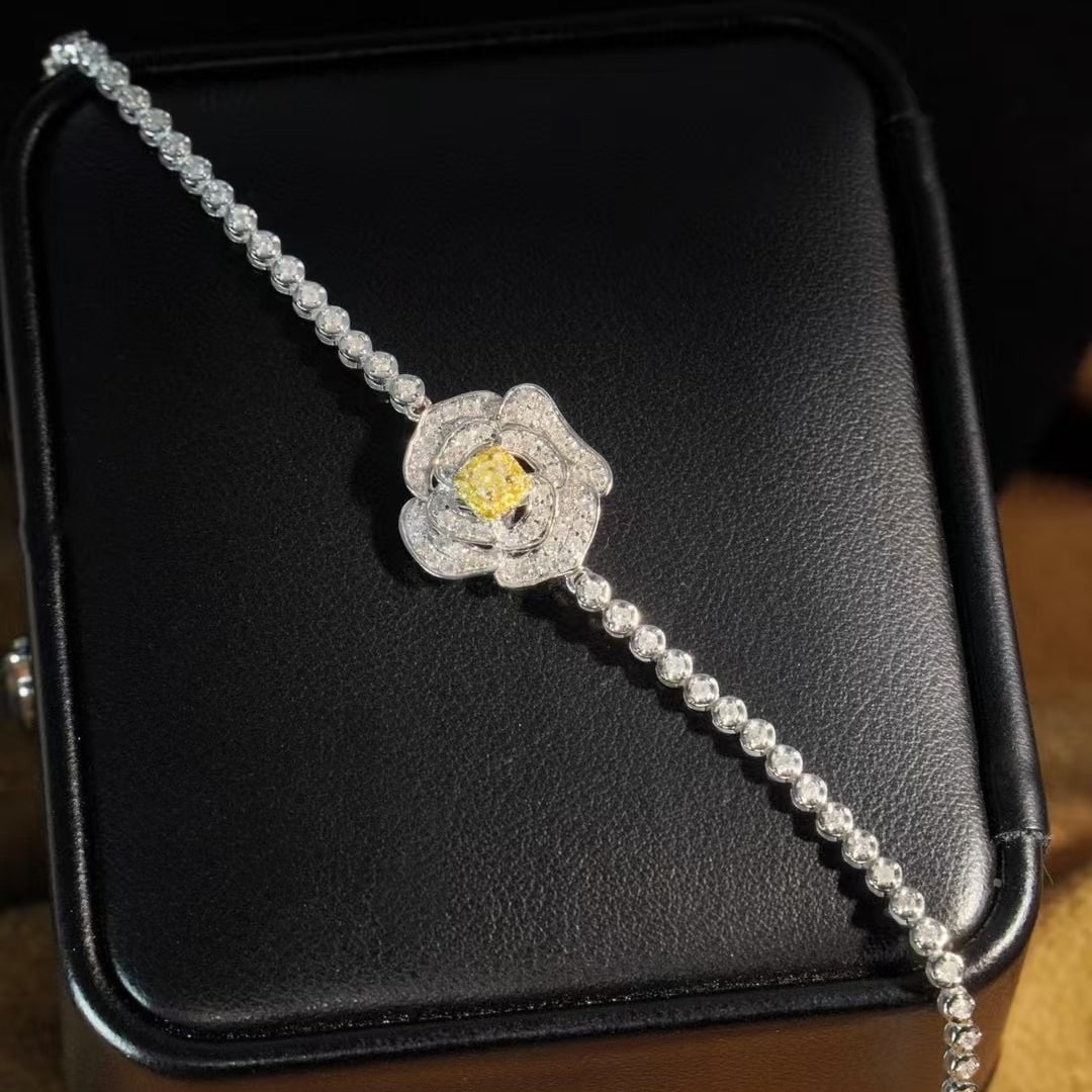 14k Gold 1.35 Ct Natural Color Diamond Bracelet: Ref:231002035 // gold content:14k gold // main gemstone:diamond // shape:multiply // carat weight:1. 35ct // clarity grade:vs-si // color:color // treatment:natural // Condition: New Low Estimate: