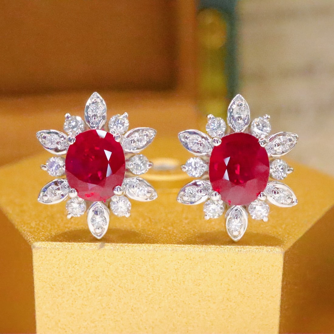 14k Gold 1.41 Ctw Natural Ruby & Diamond Earrings: Ref:231002054 // gold content:14k gold // main gemstone:ruby // shape:oval // carat weight:1. 08ct // color:pigeonblood red // treatment:natural // // adjacent gemstone 2 : diamond // number of stones