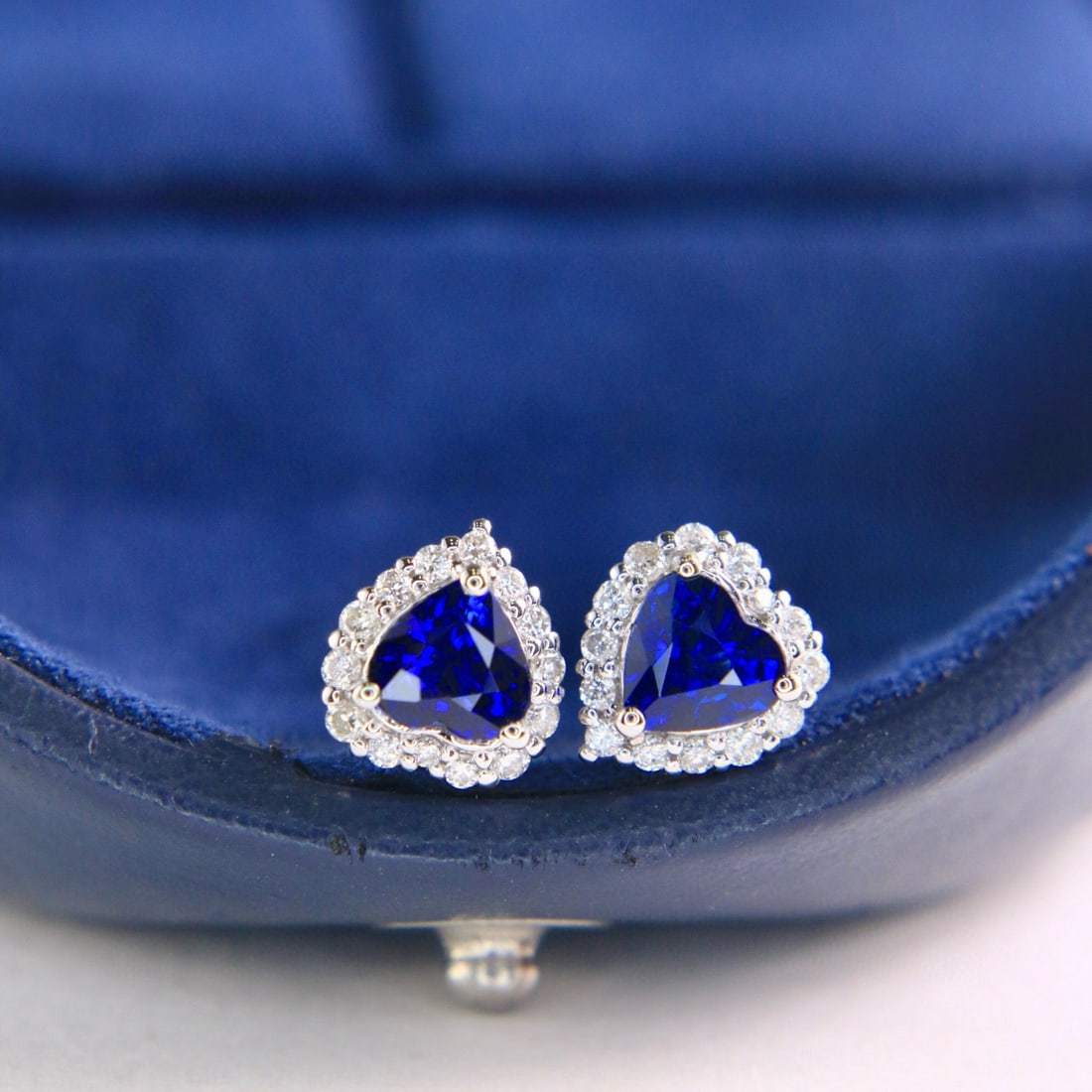 14k Gold 1.87 Ctw Natural Sapphire & Diamond Earrings: Ref:231002059 // gold content:14k gold // main gemstone:sapphire // shape:heart // carat weight:1. 56ct // color:royal blue // treatment:natural // // adjacent gemstone 2 : diamond // shape:round //