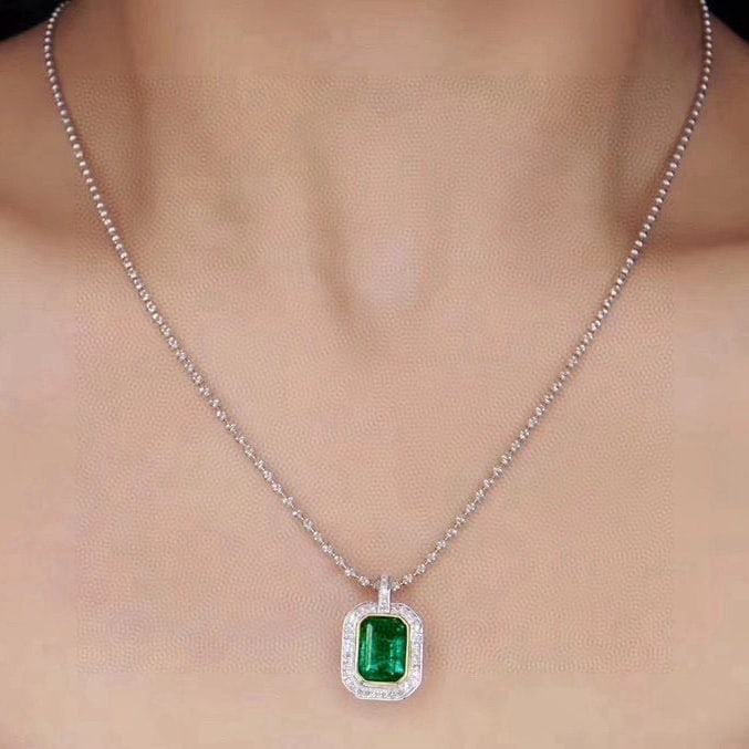 14k Gold 2.09 Ctw Vivid Green Natural Emerald & Diamond Pendant( Without Chain ) - 4