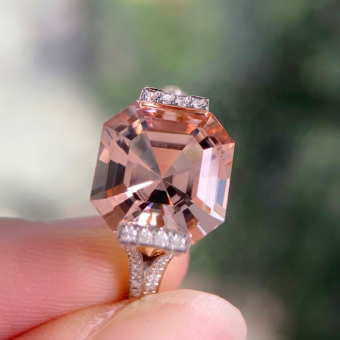 14k Gold 4.34 Ctw Natural Morganite & Diamond Ring: Ref:231002101 // gold content:14k gold // ring size:7. 25us // // main gemstone:morganite // shape:asscher // carat weight:4. 16ct // color:orangish pink // treatment:natural // // adjacent gemstone