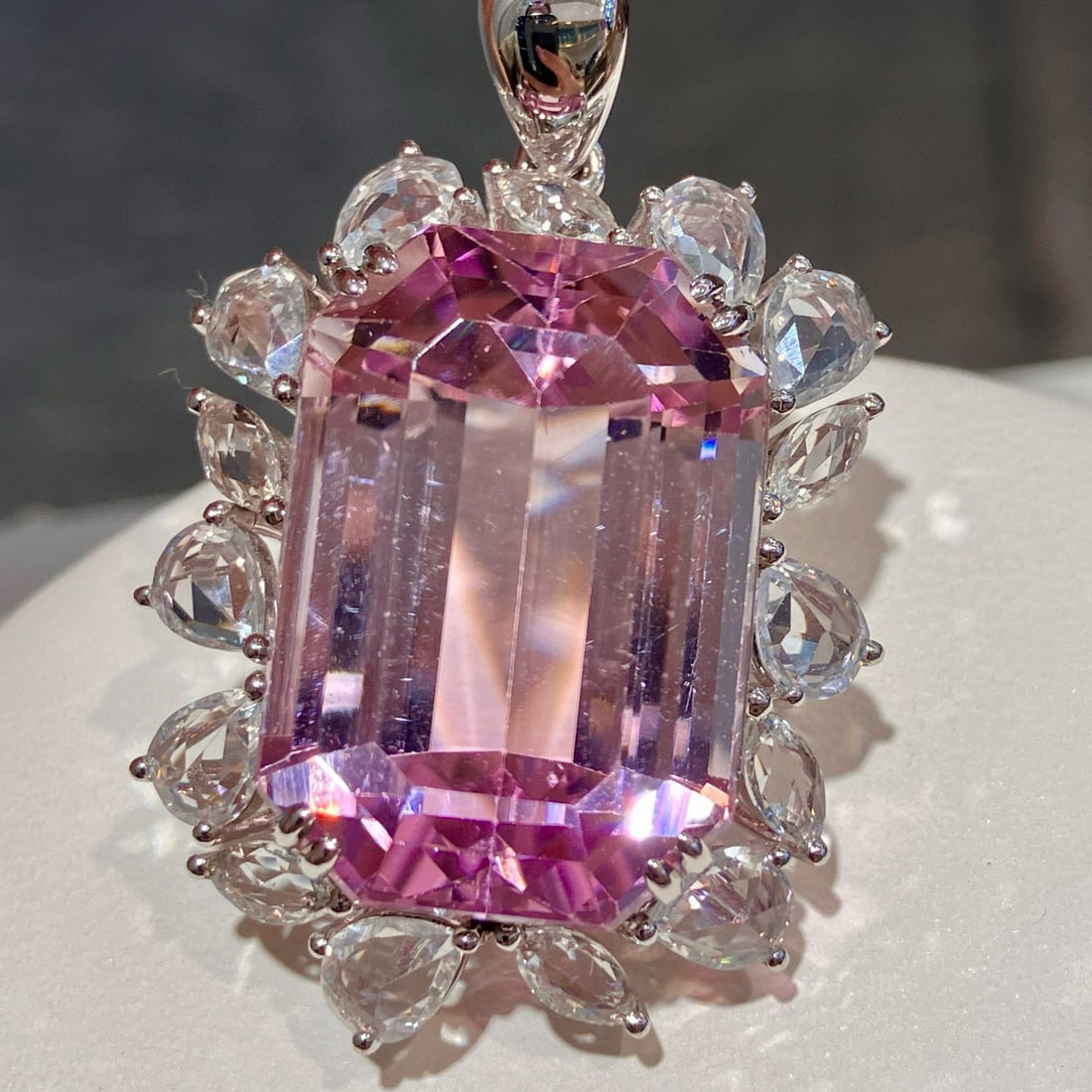 14k Gold 38.56 Ctw Natural Kunzite & Sapphire Pendant( Without Chain ) - 4