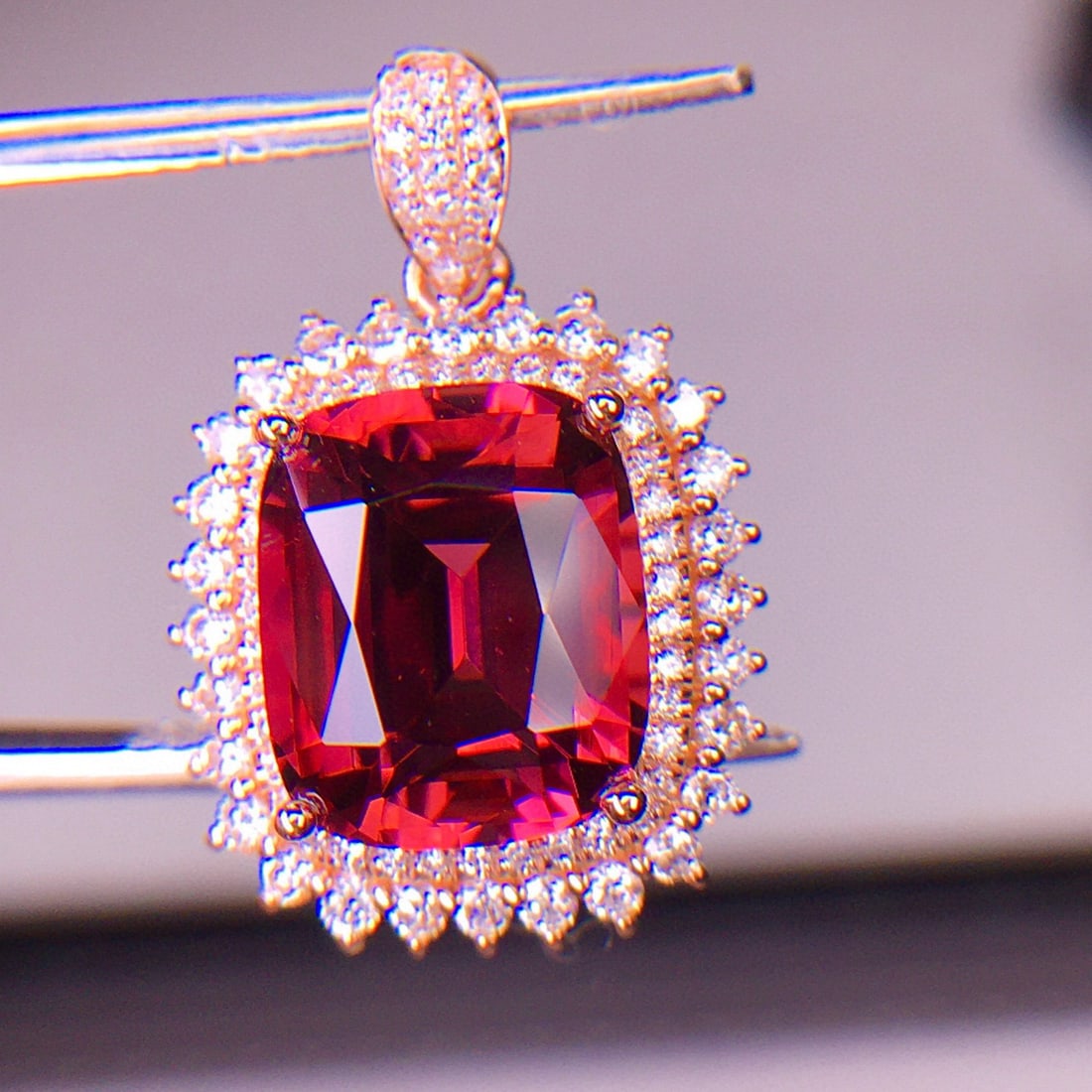 14k Gold 4.6 Ct Natural Tourmaline & Diamond Pendant( Without Chain ): Ref:231002125 // gold content:14k gold // main gemstone:tourmaline // shape:cushion // carat weight:4. 6ct // color:red // treatment:natural // // adjacent gemstone 2 : diamond // shape:round //