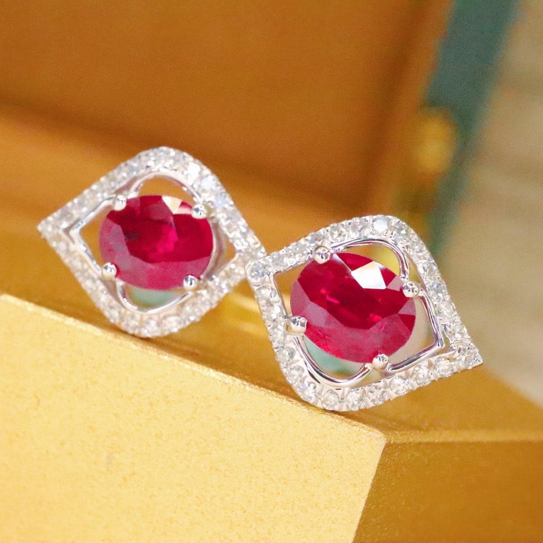 14k Gold 1.26 Ctw Natural Ruby & Diamond Earrings - 3