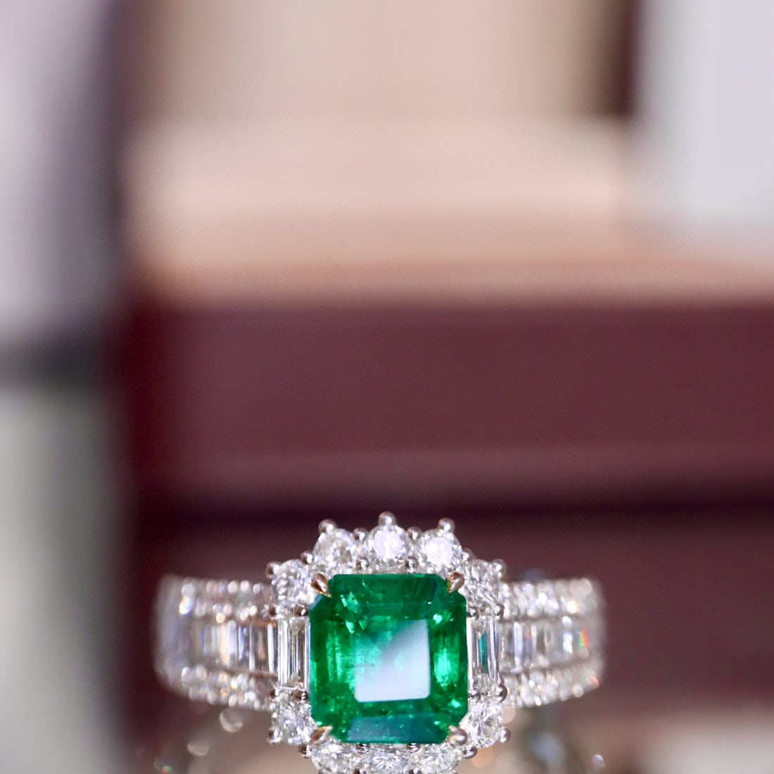 14k Gold 2.06 Ctw Vivid Green Natural Emerald & Diamond Ring - 5
