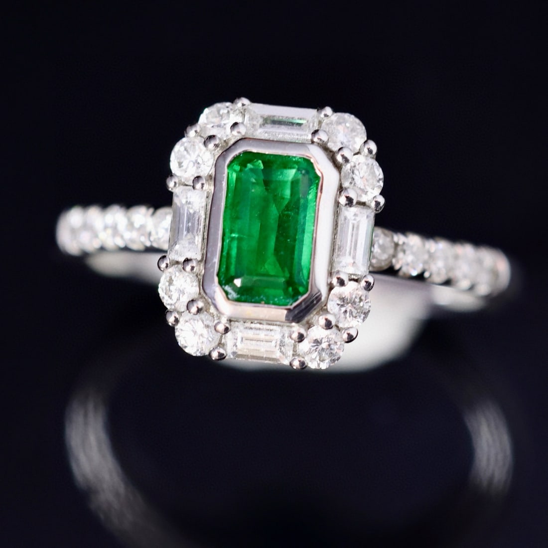 14k Gold 1.28 Ctw Vivid Green Natural Emerald & Diamond Ring: Ref:231002229 // gold content:14k gold // ring size:7. 25us // // main gemstone:emerald // shape:octagonal // carat weight:0. 67ct // color:vivid green // treatment:natural // // adjacent gemstone 2