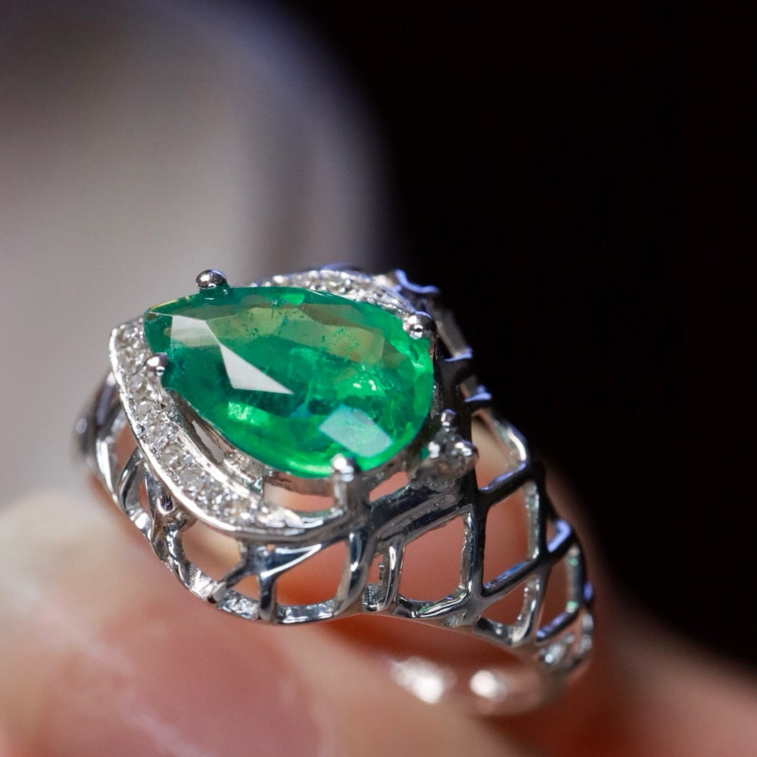 14k Gold 1 Ct Natural Emerald & Diamond Ring - 2