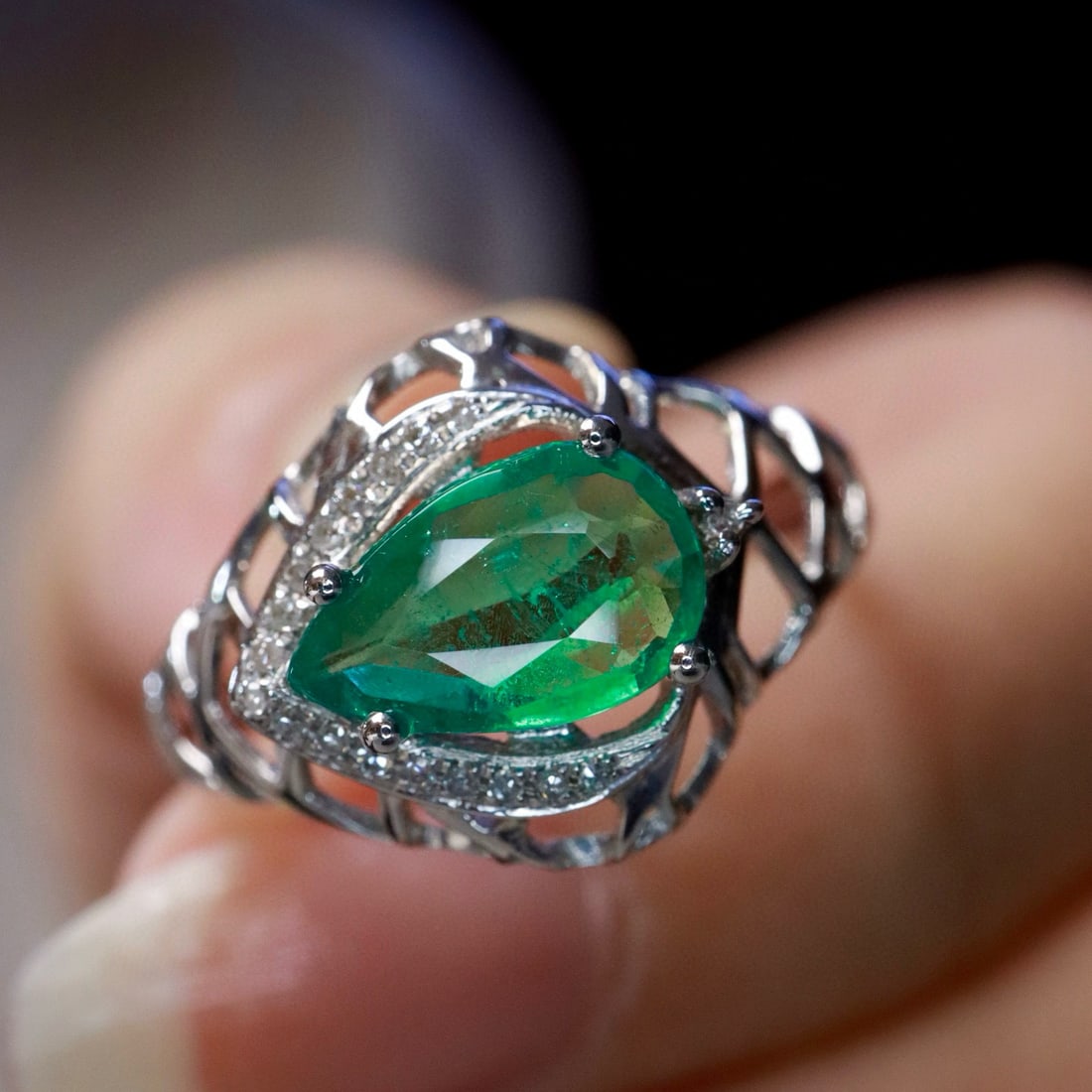 14k Gold 1 Ct Natural Emerald & Diamond Ring - 6