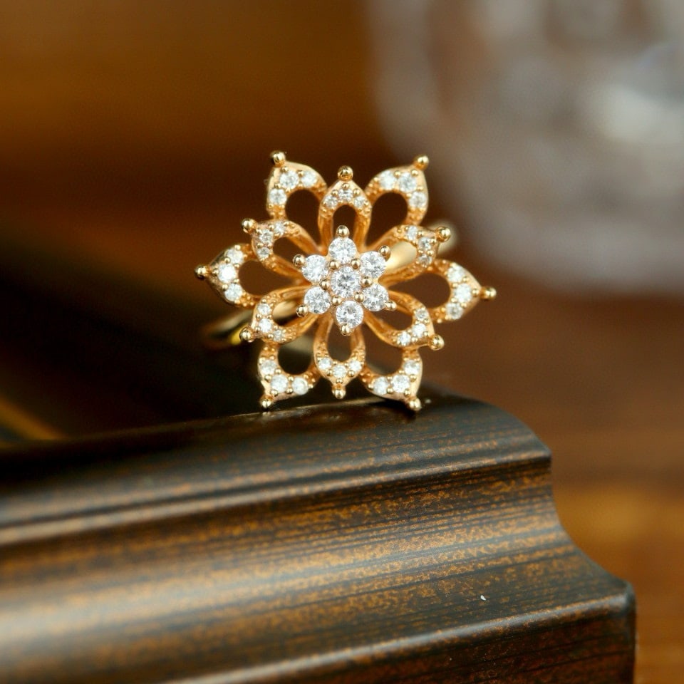 14k Gold 0.50 Ct Natural H Diamond Ring: Ref:231002241 // gold content:14k gold // ring size:7. 25us // // main gemstone:diamond // shape:round // carat weight:0. 50ct // clarity grade:vs-si // color:h // treatment:natural // cut grade:g //
