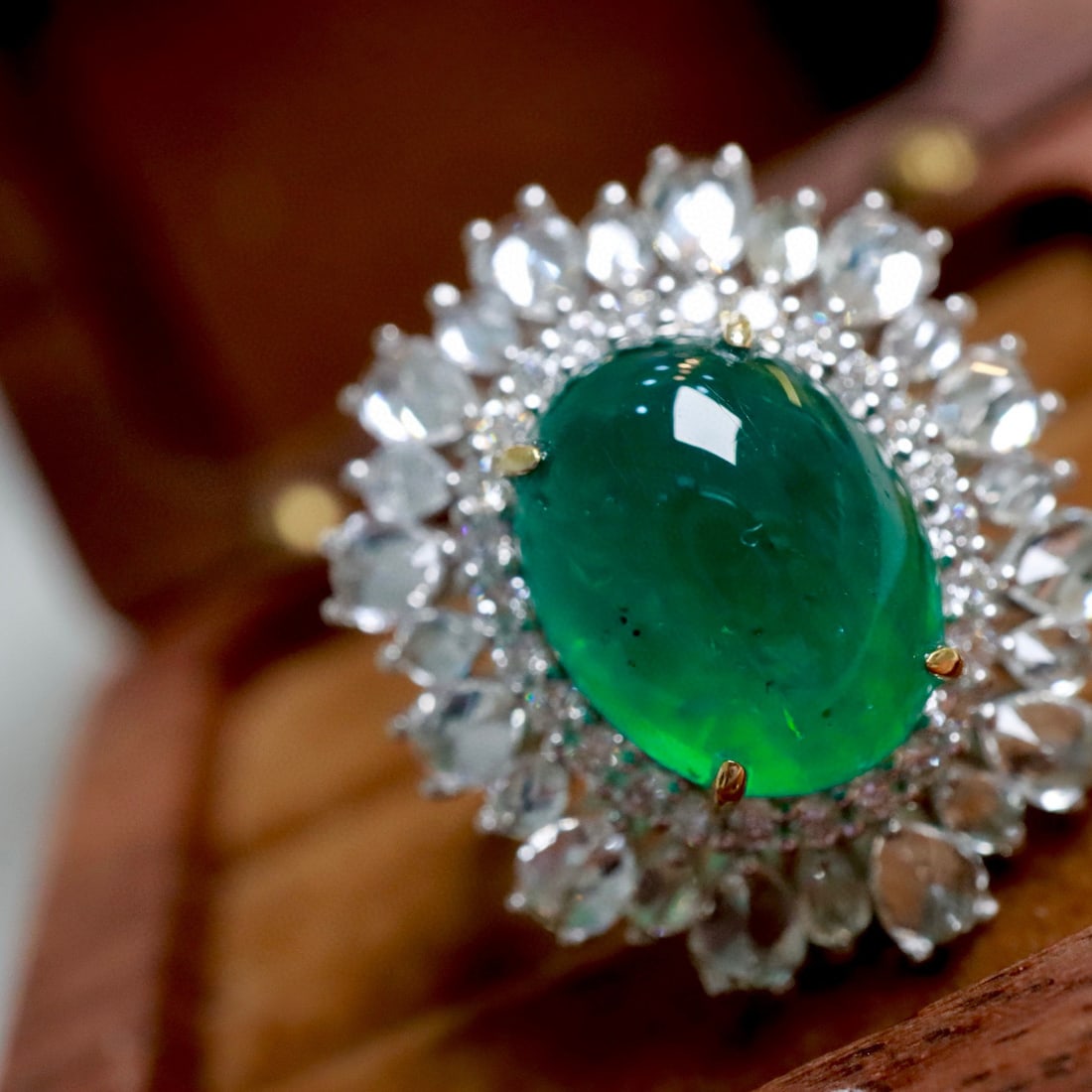14k Gold 10.34 Ctw Vivid Green Natural Emerald & Sapphire Ring - 3