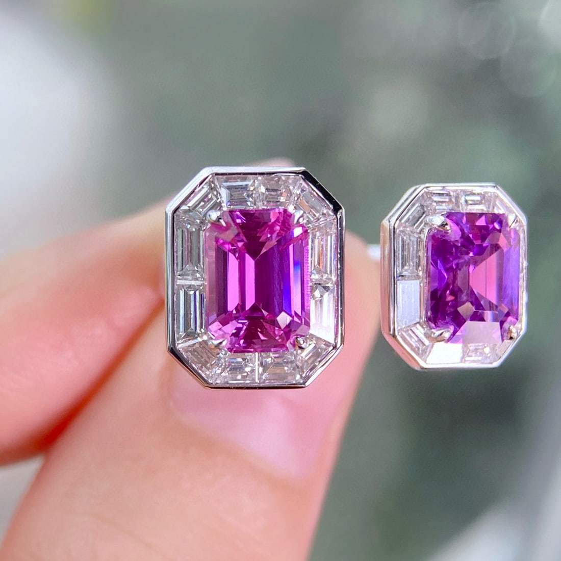 14k Gold 3.89 Ctw Natural Sapphire & Diamond Earrings: Ref:231002254 // gold content:14k gold // main gemstone:sapphire // shape:octagonal // carat weight:2. 81ct // color:purple & pink // treatment:natural // // adjacent gemstone 2 : diamond //