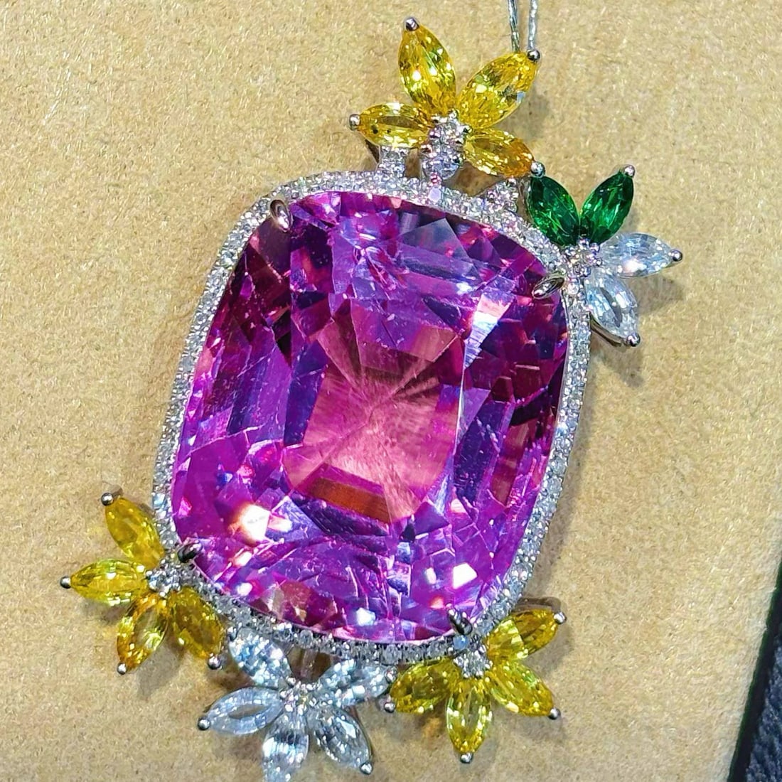 14k Gold 34.86 Ctw Natural Kunzite & Diamond Pendant( Without Chain ) - 5