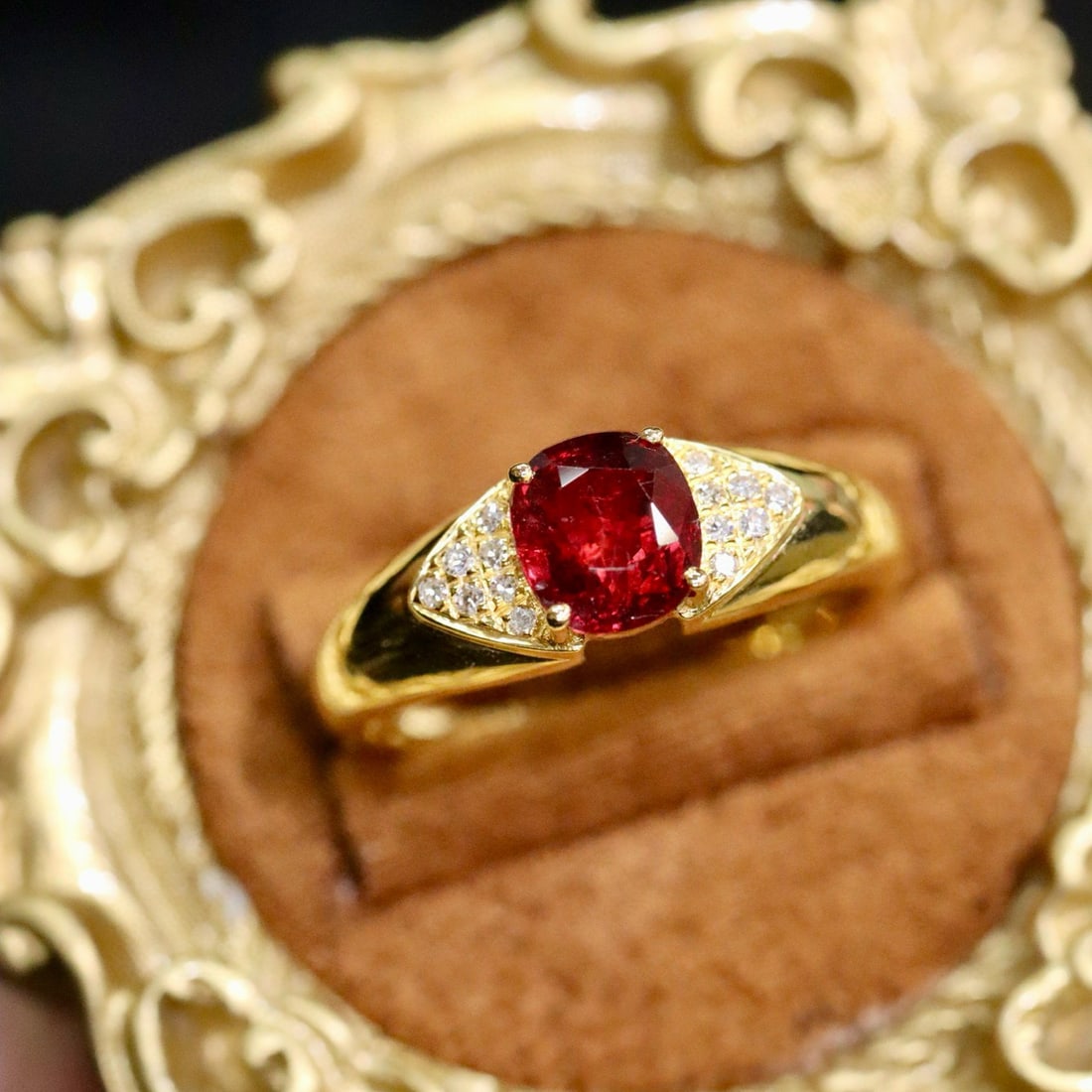 14k Gold 1.27 Ctw Natural Ruby & Diamond Ring: Ref:231002279 // gold content:14k gold // ring size:7. 25us // // main gemstone:ruby // shape:cushion // carat weight:1. 20ct // color:pigeonblood red // treatment:natural // // adjacent gemstone 2 :