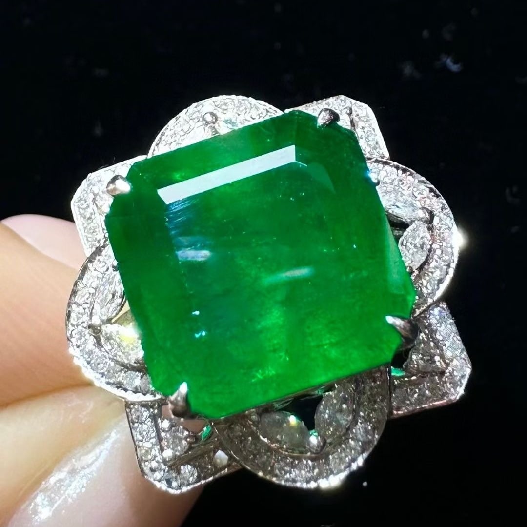 14k Gold 8.42 Ctw Vivid Green Natural Emerald & Diamond Ring/pendant( Without Chain ) - 2