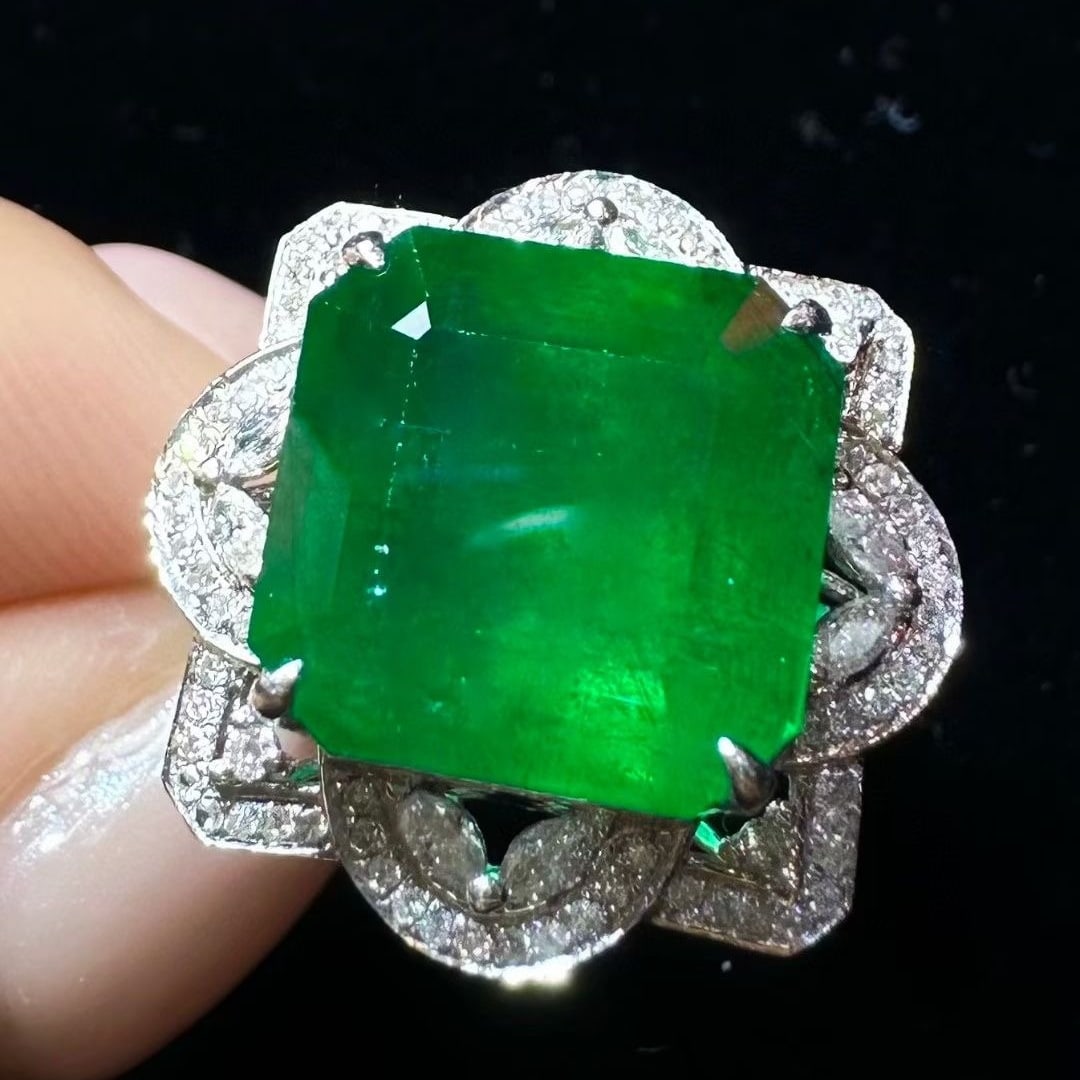 14k Gold 8.42 Ctw Vivid Green Natural Emerald & Diamond Ring/pendant( Without Chain ) - 3