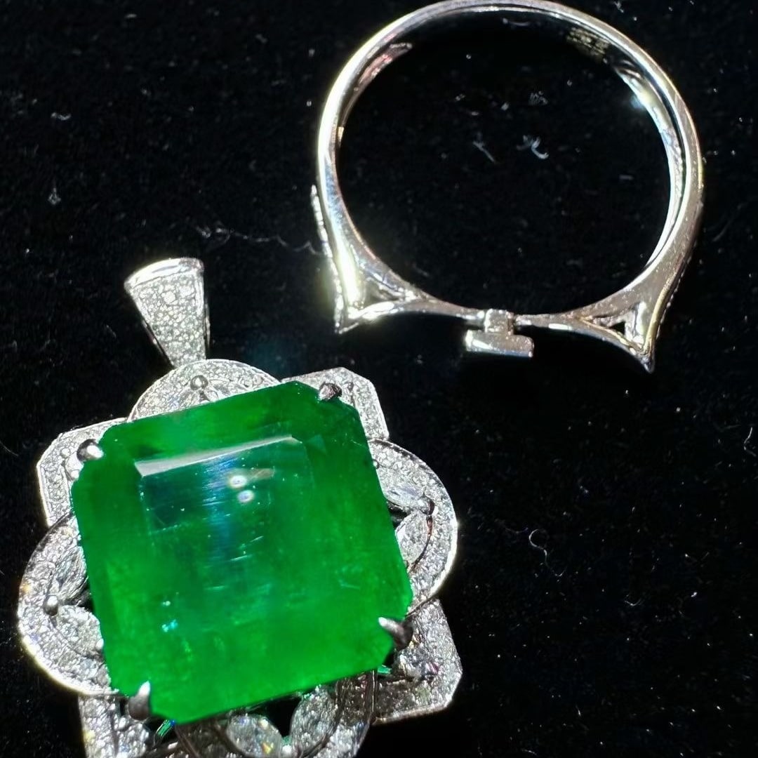 14k Gold 8.42 Ctw Vivid Green Natural Emerald & Diamond Ring/pendant( Without Chain ) - 4