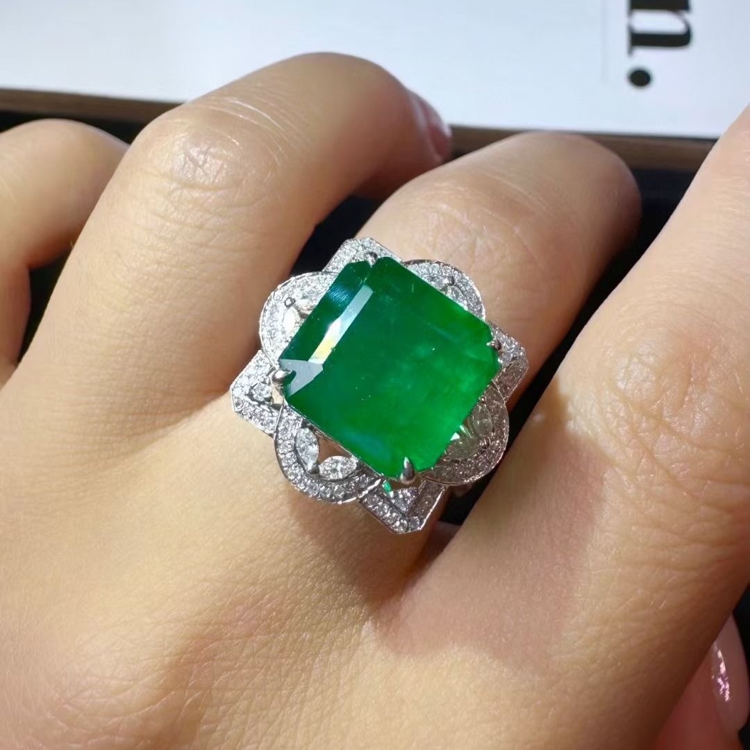 14k Gold 8.42 Ctw Vivid Green Natural Emerald & Diamond Ring/pendant( Without Chain ) - 5