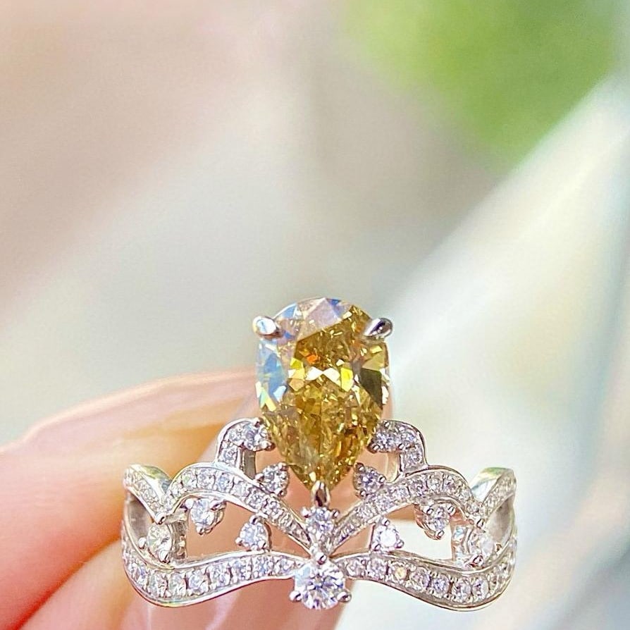 Gia Certified 14k Gold 1.82 Ctw Natural Yellow Diamond & Diamond Ring: Ref:231002304 // gold content:14k gold // ring size:7. 25us // // main gemstone:yellow diamond // certified:gia // shape:pear // carat weight:1. 42ct // clarity grade:vvs2 // color:yellow //