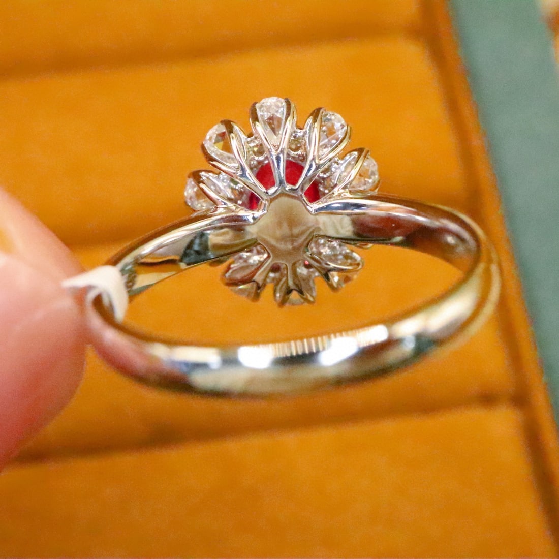 14k Gold 1.51 Ctw Natural Ruby & Diamond Ring - 4