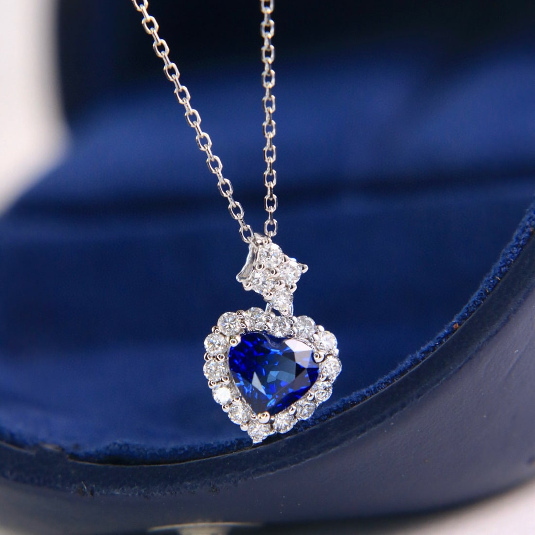 14k Gold 1.63 Ctw Natural Sapphire & Diamond Necklace - 2