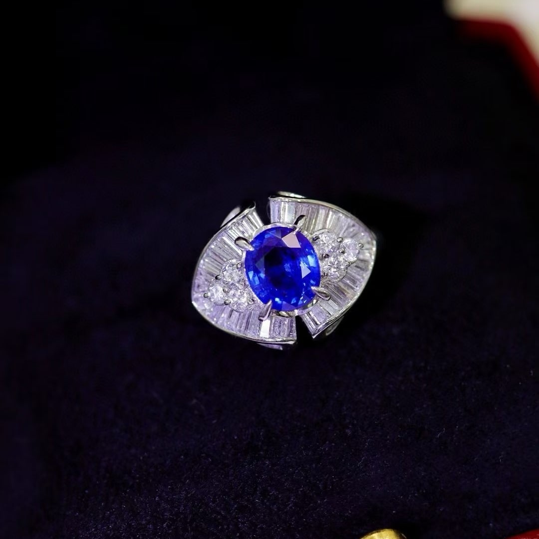 14k Gold 2.03 Ctw Natural Sapphire & Diamond Ring: Ref:231002344 // gold content:14k gold // ring size:7. 25us // // main gemstone:sapphire // shape:oval // carat weight:1. 33ct // color:royal blue // treatment:natural // // adjacent gemstone 2 :